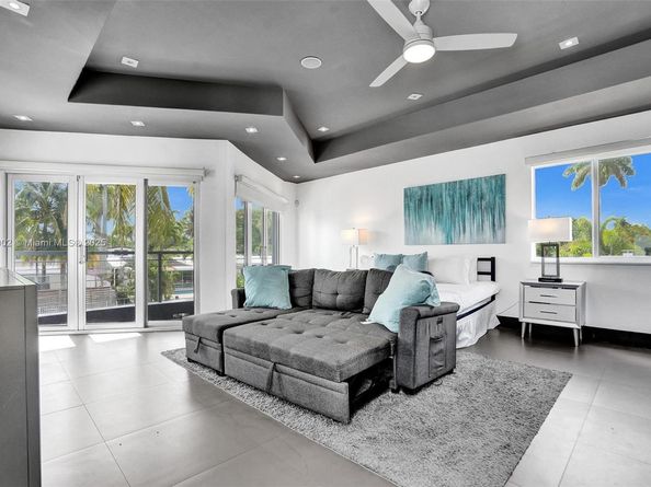 2612 Key Largo Ln, Fort Lauderdale FL 33312
