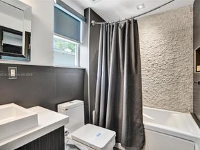 2612 Key Largo Ln, Fort Lauderdale FL 33312
