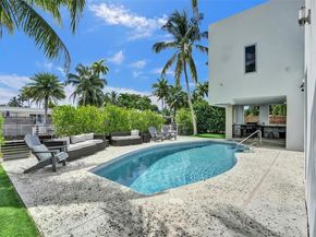 2612 Key Largo Ln, Fort Lauderdale FL 33312