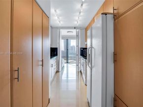 19707 Turnberry Way 22G, Aventura FL 33180