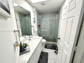 5790 Coach House Cir E, Boca Raton FL 33486