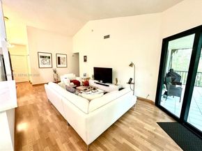 5790 Coach House Cir E, Boca Raton FL 33486