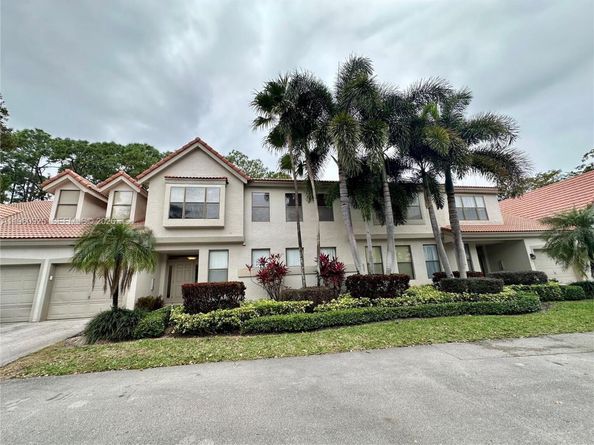 5790 Coach House Cir E, Boca Raton FL 33486