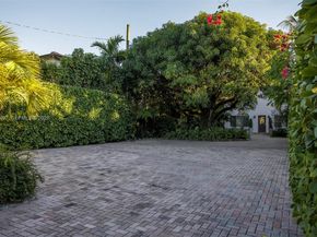 1360 SW 14th St, Miami FL 33145