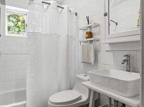 1360 SW 14th St, Miami FL 33145