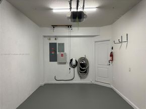 197 E Santa Barbara Way, Palm Beach Gardens FL 33410