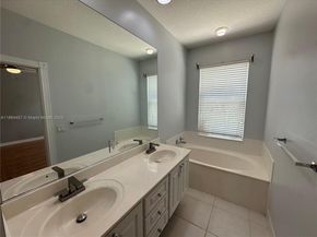 197 E Santa Barbara Way, Palm Beach Gardens FL 33410