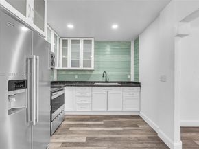 2166 NW 18th St, Miami FL 33125