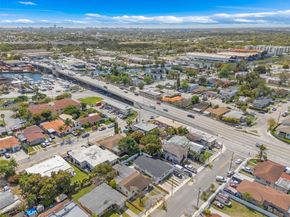 2166 NW 18th St, Miami FL 33125