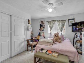 2166 NW 18th St, Miami FL 33125