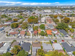 2166 NW 18th St, Miami FL 33125