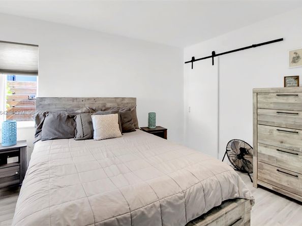 201 NW 51st Ct, Oakland Park FL 33309