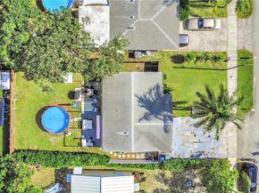 201 NW 51st Ct, Oakland Park FL 33309