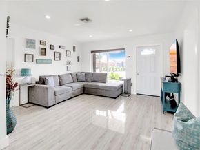 201 NW 51st Ct, Oakland Park FL 33309