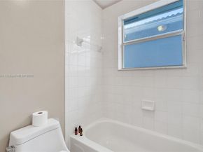 1046 Satinleaf St, Hollywood FL 33019