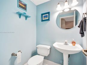 1046 Satinleaf St, Hollywood FL 33019