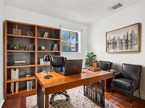 1046 Satinleaf St, Hollywood FL 33019