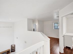 1046 Satinleaf St, Hollywood FL 33019