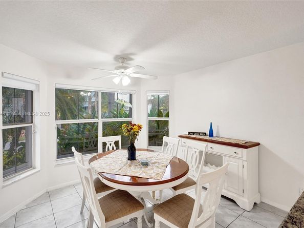 1046 Satinleaf St, Hollywood FL 33019