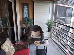 1000 St Charles Pl 609, Pembroke Pines FL 33026