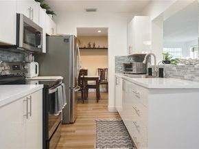 1236 NW 43rd St, Deerfield Beach FL 33064