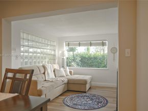 1236 NW 43rd St, Deerfield Beach FL 33064