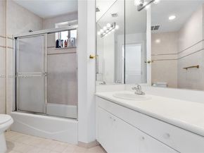 6720 SW 88th Ter, Pinecrest FL 33156