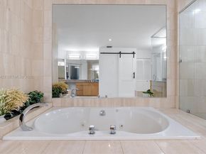 6720 SW 88th Ter, Pinecrest FL 33156