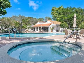 6720 SW 88th Ter, Pinecrest FL 33156