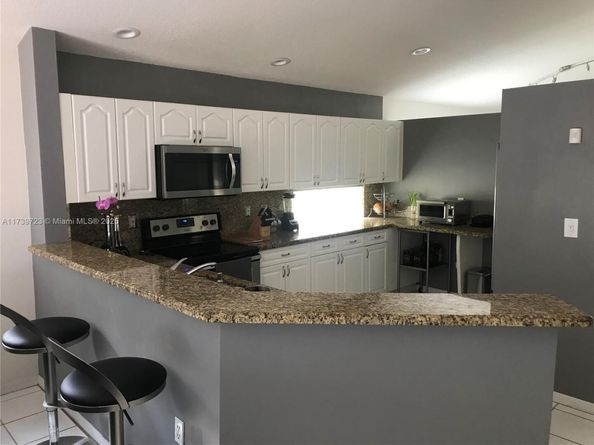 16654 SW 103rd Ln, Miami FL 33196