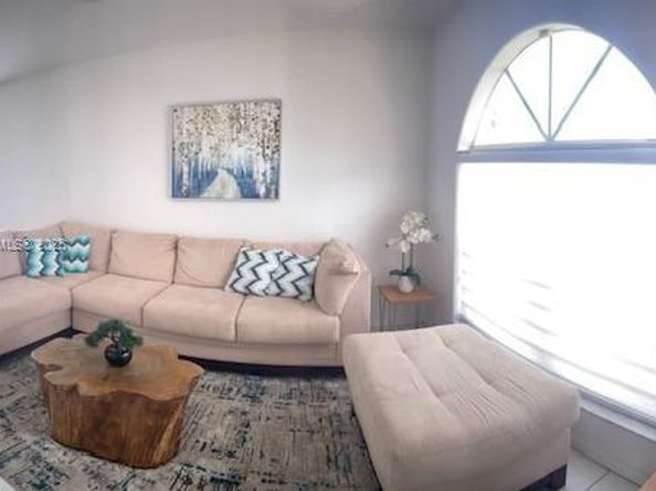 16654 SW 103rd Ln, Miami FL 33196