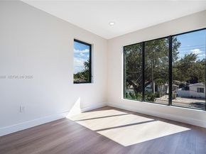 281 NW 52nd St 281, Miami FL 33127