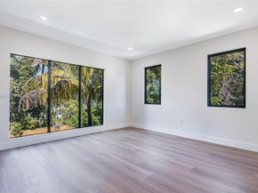 281 NW 52nd St 281, Miami FL 33127