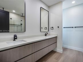 281 NW 52nd St 281, Miami FL 33127