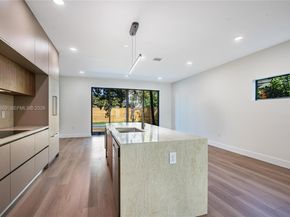 281 NW 52nd St 281, Miami FL 33127