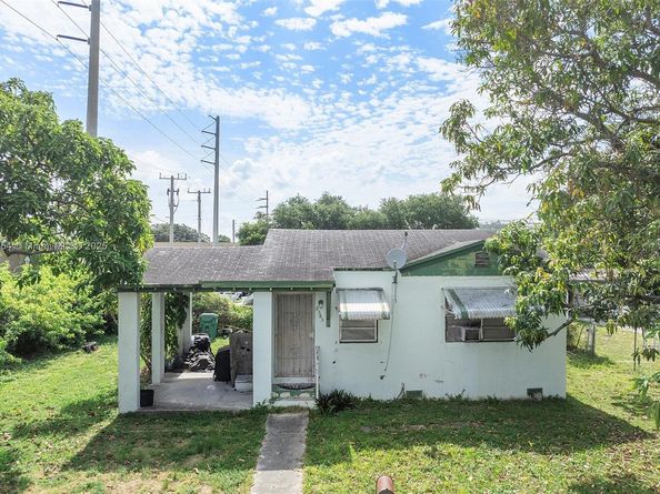 6545 NW 6th Ave, Miami FL 33150