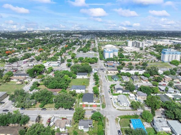 6545 NW 6th Ave, Miami FL 33150
