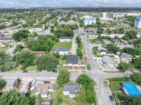 6545 NW 6th Ave, Miami FL 33150