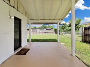 15840 SW 105th Ct, Miami FL 33157