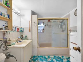 811 NW 24th Ct, Miami FL 33125