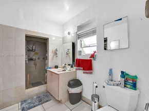 811 NW 24th Ct, Miami FL 33125