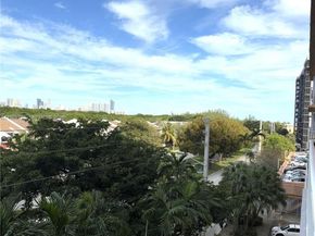 2450 NE 135th St 410, North Miami FL 33181