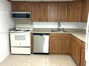 2450 NE 135th St 410, North Miami FL 33181