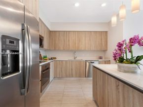 3900 Biscayne Blvd N905, Miami FL 33137