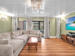 107 Heatherbrook Way 145, Hollywood FL 33021