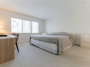 120 Golden Isles Dr 33B, Hallandale Beach FL 33009