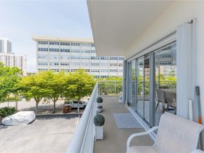 120 Golden Isles Dr 33B, Hallandale Beach FL 33009