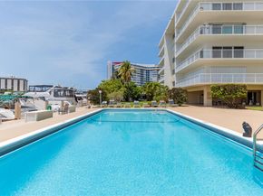 120 Golden Isles Dr 33B, Hallandale Beach FL 33009