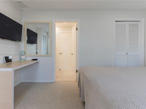 120 Golden Isles Dr 33B, Hallandale Beach FL 33009