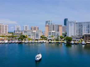 120 Golden Isles Dr 33B, Hallandale Beach FL 33009